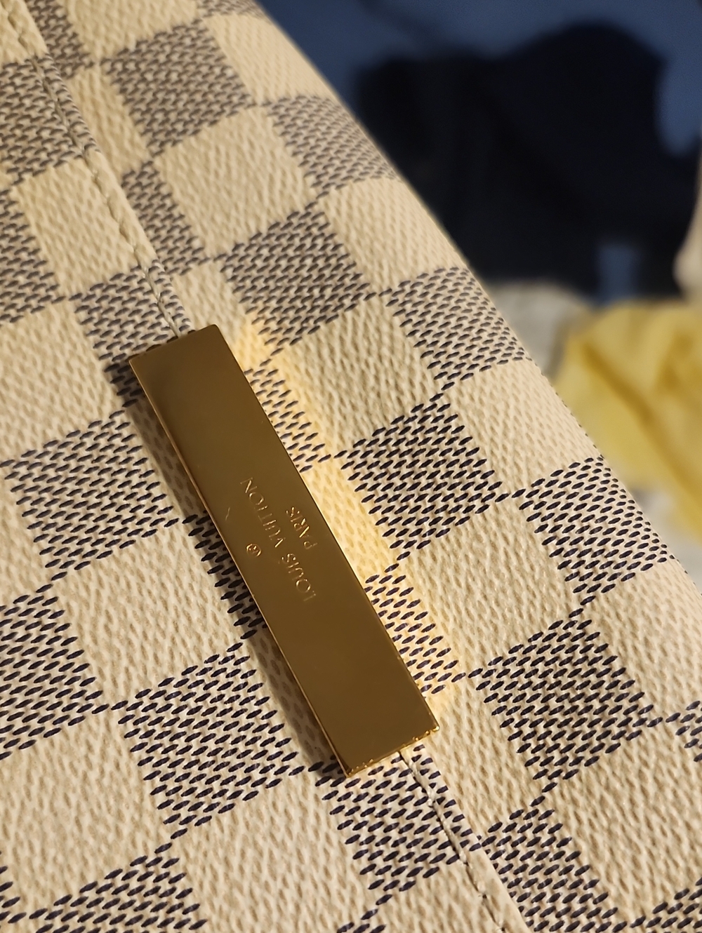 Louis Vuitton White and Tan Checkered Bag - Picture 9 of 12